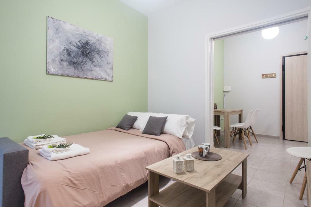 Olive Tree Apartment Of Athens - City Center 외부 사진